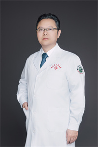 李翔.jpg 李翔.jpg