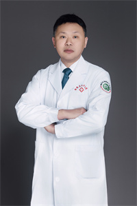 潘钢.jpg 潘钢.jpg