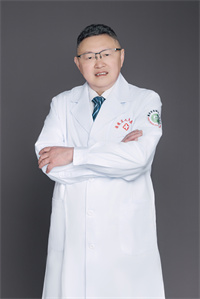 何廷德.jpg 何廷德.jpg